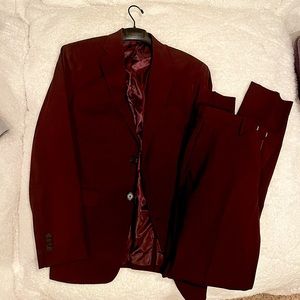 Dark burgundy Banana Republic Men Suit- extra slim fit 38R